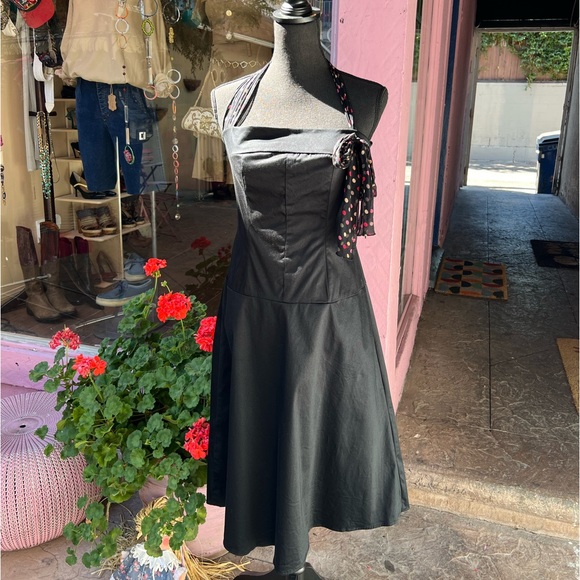 Notice - Y2K Drop Waist Halter Dress - Picture 3 of 11